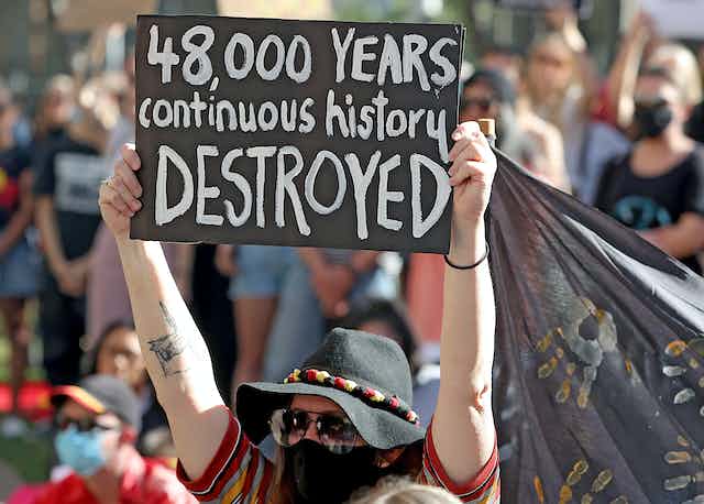 UQ_News's tweet photo. WA's new Aboriginal Cultural Heritage Act came into effect this month – so why is there so much concern about it?

#UQ's @emmagarlett, @DeannaLKemp and Sarah Holcombe explore the law and its impacts for @ConversationEDU: https://t.co/uJJ9Jzz1TH

@SMI_UQ https://t.co/dDe7Pej1OK