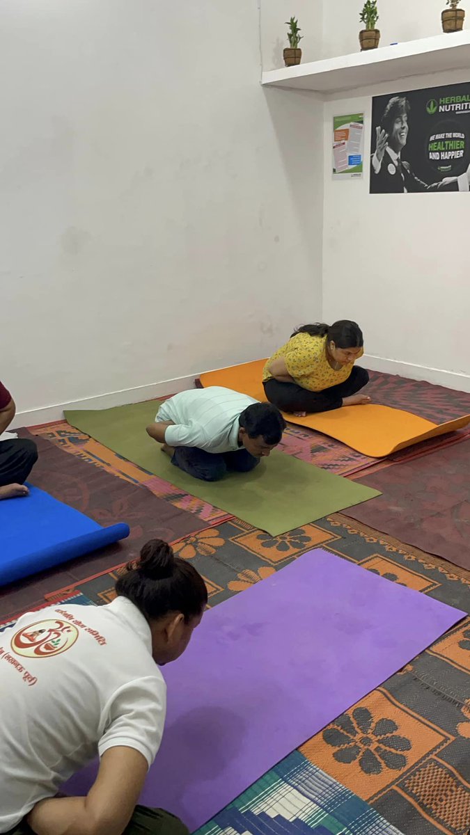 Lions Club Lucknow Astitva, has organised a week long Yoga Camp, at Malhaur road by Yog guru.
The session for 04-07-2023 was on Diabeties being the global cause of Lions International.
Total -: 26 people benifited.
