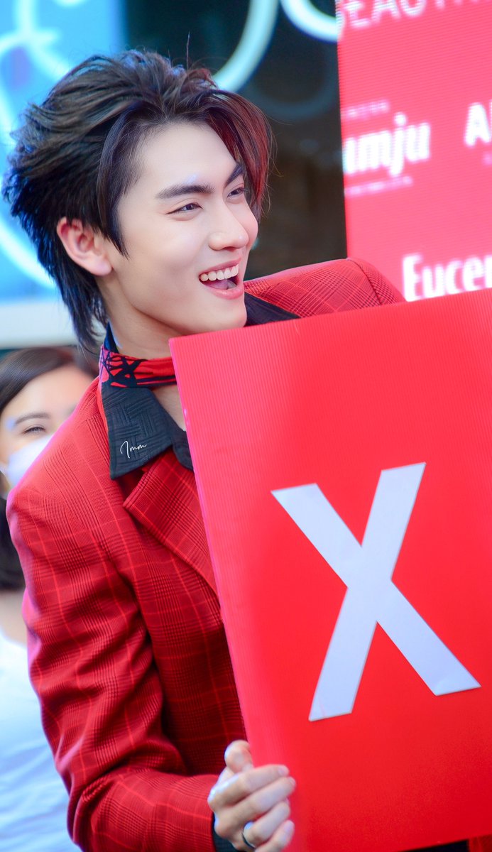 NpImm21's tweet photo. ชอบรอยยิ้มนี้ที่สุด ยิ้มทั้งตา ยิ้มทั้งใจ   @Bossckm_ 
#BeTheBossWorld 
#Special24thWithBossCKM
#Bosschaikamon #BoNoh #ShawtyBoss https://t.co/ExR1YBSHcX