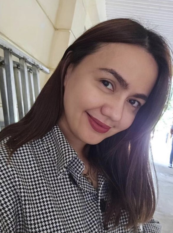 _dsrgrce's tweet photo. “Magulo ang mundo ng showbiz” but in her case, it’s an escape 🙂❤️😘 Good thing na malilibang ka today with David 😘😘
#GandangKara
#DavidRemo https://t.co/goeqLgkFw1