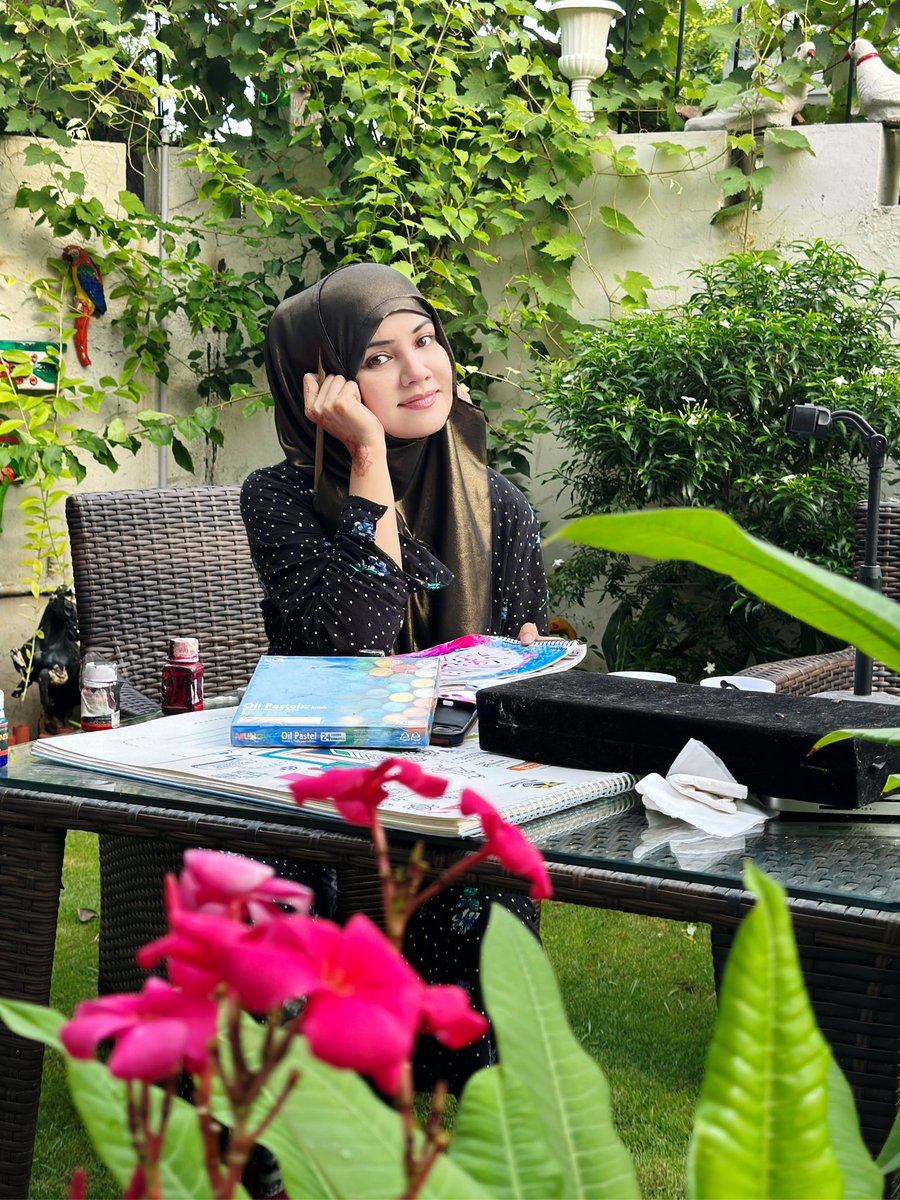 Rabipirzada's tweet photo. Khoobsoorat mausam mere haath or mere Allah ka kalaam, 
Beautiful combination ❤️❤️❤️ https://t.co/2DyD17eGNr