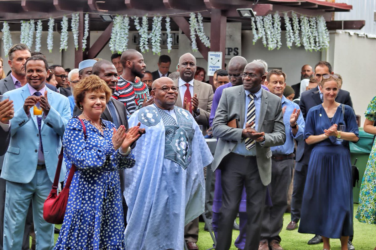 UKinSomalia's tweet image. 👑We had a brilliant evening at our first ever #King’sBirthdayParty in Mogadishu 🇸🇴 an opportunity to thank all of our partners and reflect on our enduring UK-Somalia partnership 🇬🇧 🇸🇴 Mahadsanid to all who joined us! #KBP
