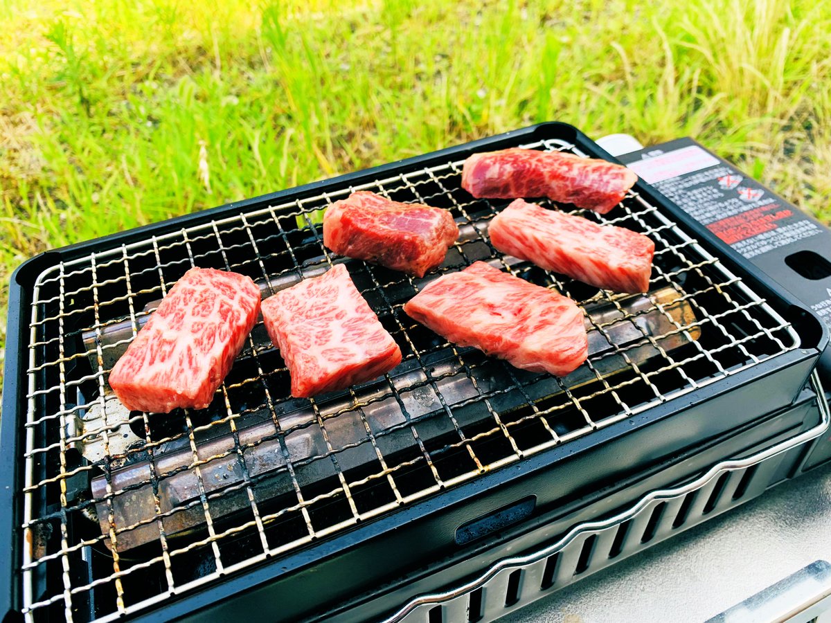 xemcamp's tweet photo. 皆さんこれはわさび醤油確定で宜しいでしょうか？ https://t.co/VWecouZh98