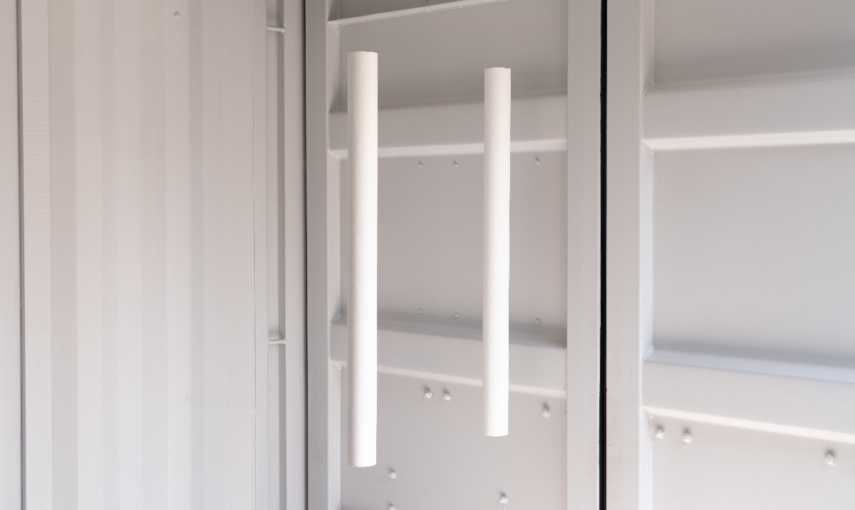 Neues aus der #HYBRIDBox ⚡️ Robin Woern — Dual

Mit seiner Installation übersetzt Robin Woern den Umstand, dass sich zwischen Null und Eins eine unendliche Zahlenmenge aufspannt, in eine ästhetische Form.

06.07. – 04.09., 15:00 – 21:00 Uhr

#HELLERAU #Exhibition #ModularGallery