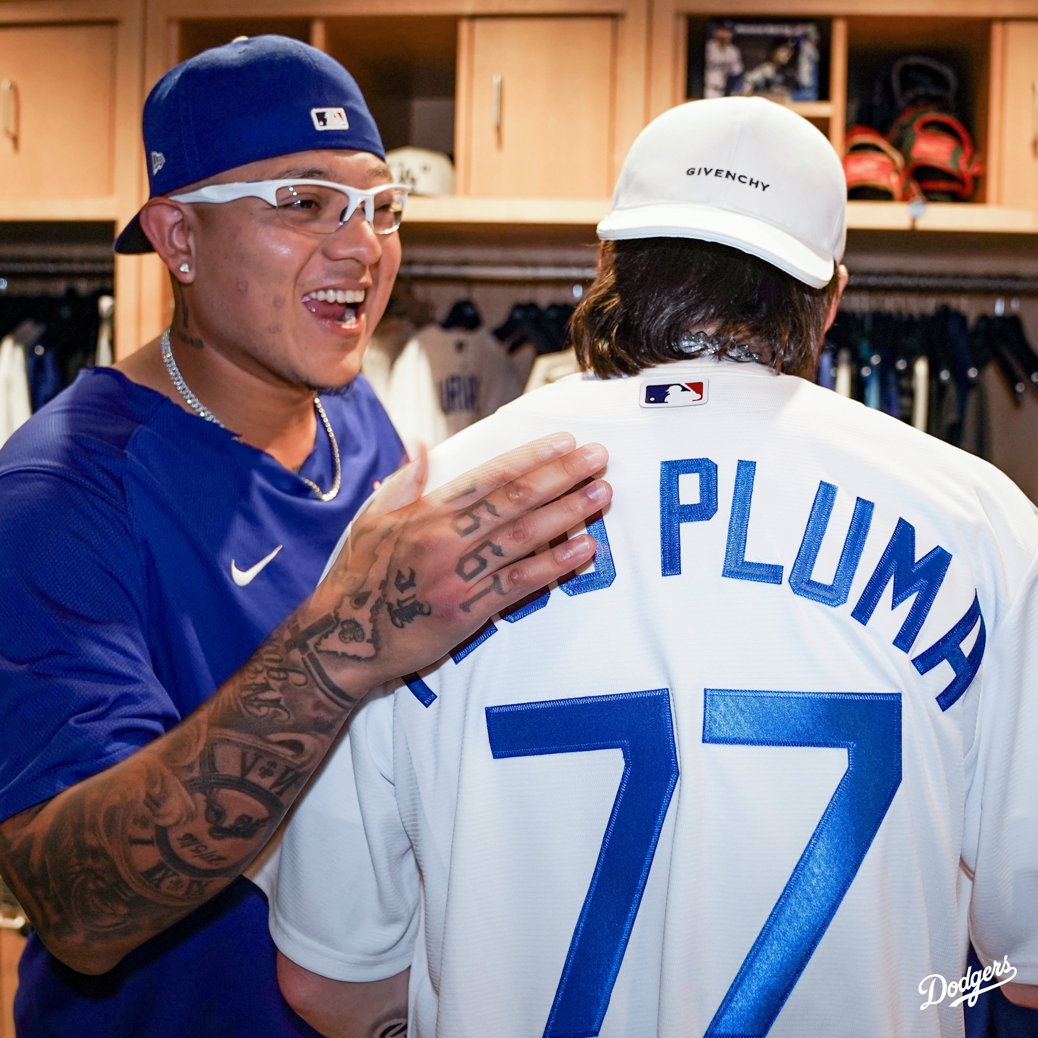 Los Angeles Dodgers on X: Reppin' Mexico. 🇲🇽