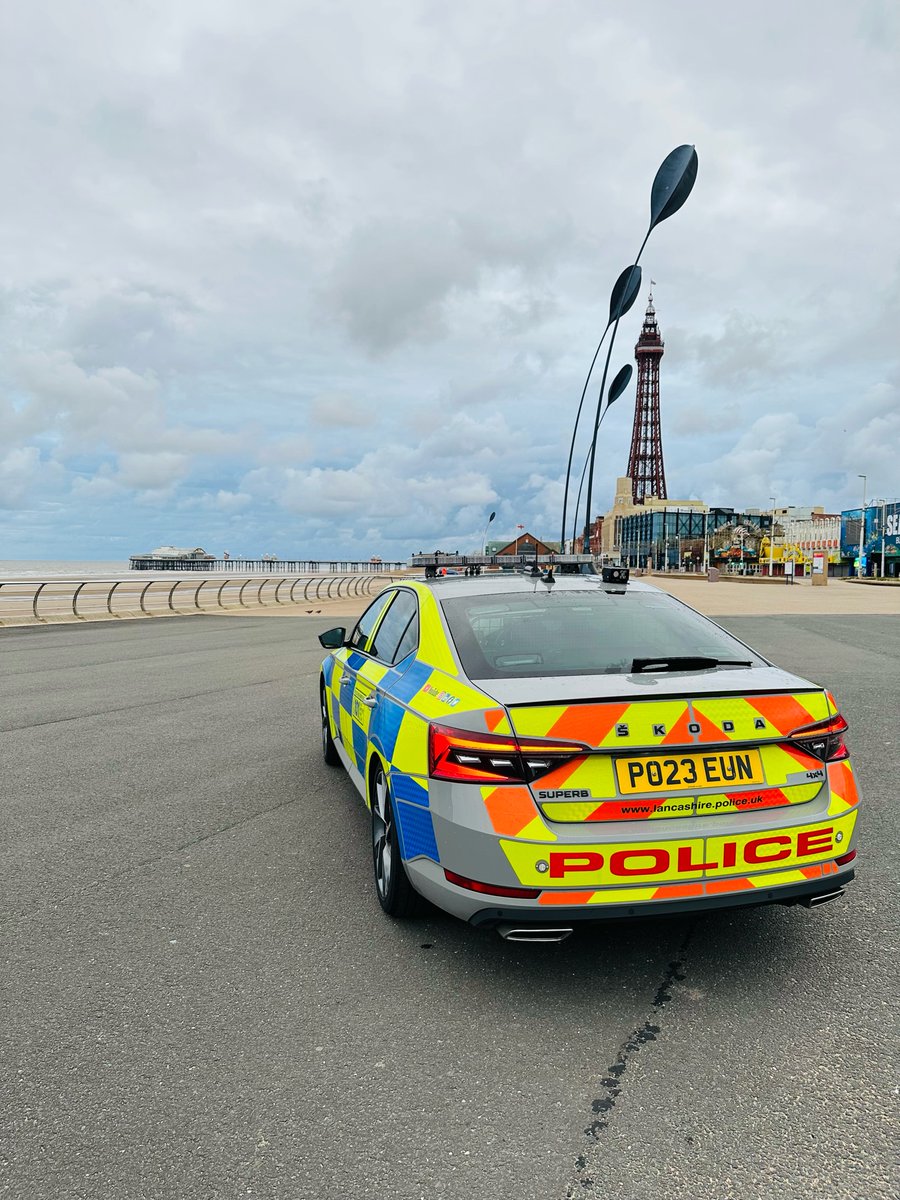 LancsRoadPolice's tweet photo. End of the set for #T3RPU a busy week for the team. Overnight saw multiple arrests drug possession, drink/drug driving #Fatal5 and drivers reported for speeding, no insurance and licence offences, to name a few. Handing over to #T4RPU for the morning. https://t.co/1zMxTZyeoM