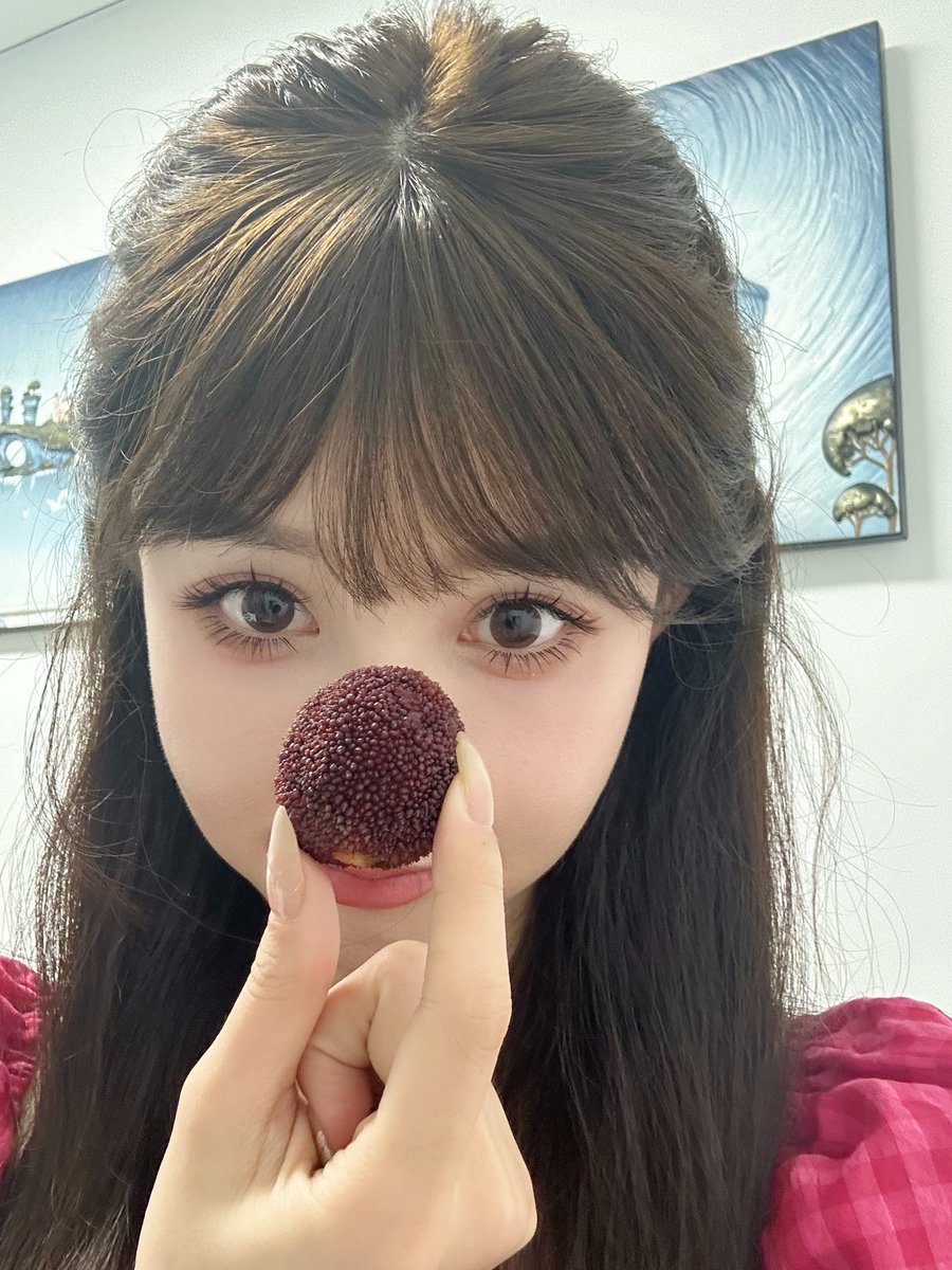 最近圈里的顶流是谁呀？ https://t.co/2tkribEKrb