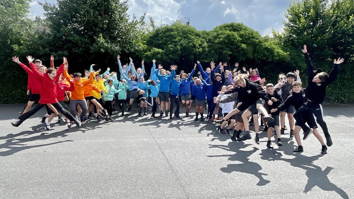 TyntesfieldMS's tweet photo. Good luck on your secondary transition day today, team. Enjoy meeting new people and be exactly who you want to be. You’ve got this! https://t.co/BkT15p2uIj