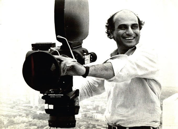 Bollywoodirect's tweet photo. Remembering #ManiKaul on his 12th death anniversary (06/07/11). 

He was arguably the greatest Indian director of Hindi films and an influential figure in Indian parallel cinema. 

What are your favorite Mani Kaul films? 

@IAmSudhirMishra @anuragkashyap72 @_AdilHussain @MunishBhardwaj