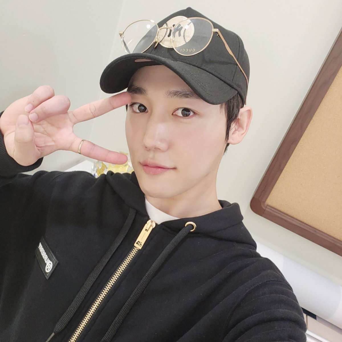 GoldenChild (골든차일드) tweet media