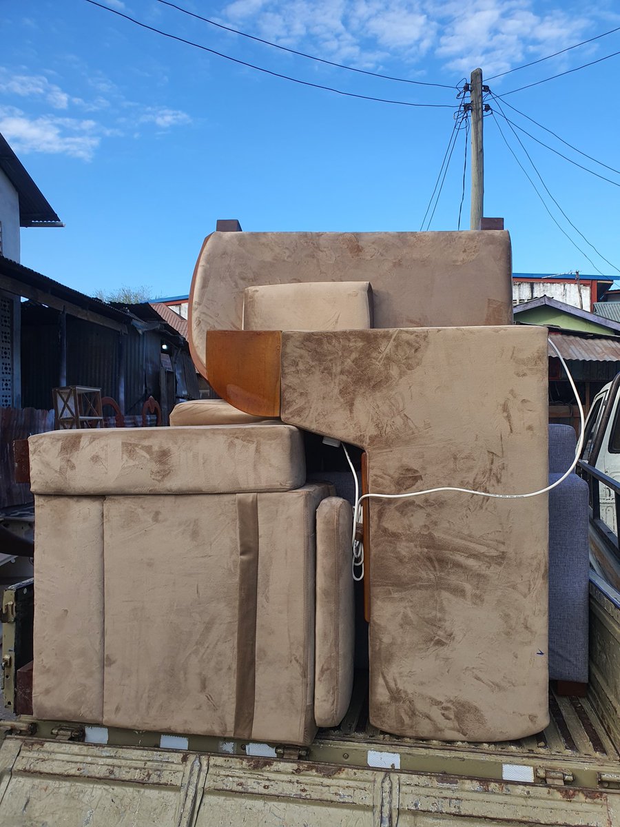 Joh_cabinet's tweet photo. Hii sofa nzuri nyie natamani mwenye uhitaji wa sofa usikubali kuikosa oda ya hii sofa hii sofa ukikaa unaifeel kabisa

Ina port ya charge,Saving drinks adjust head support

💰 1.7M

Unasubiri nini kuweka oda yako👇

☎️0710444391

Tunapatikana Keko pamoja na manzese argentina 🛣 https://t.co/hS1RDLK7Jd