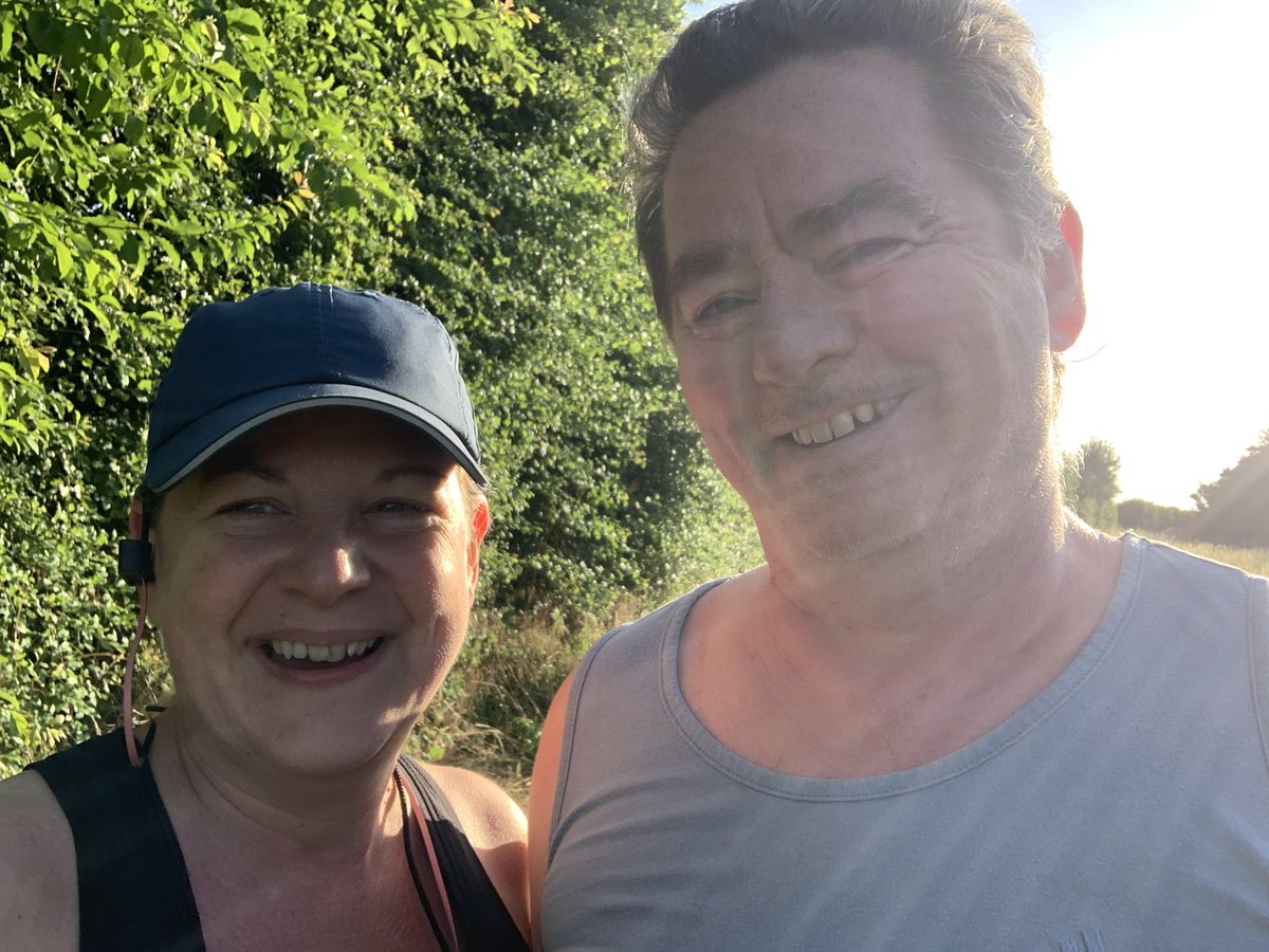 OOhhMatron's tweet photo. Thursday morning run in the sun with @thomohare and his shadow πΎ
#C25K #runthings #running https://t.co/cRPQwSHtGH