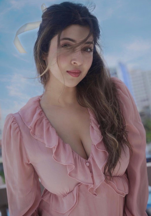 F0VVf8_acAELFpF?format=jpg&name=900x900