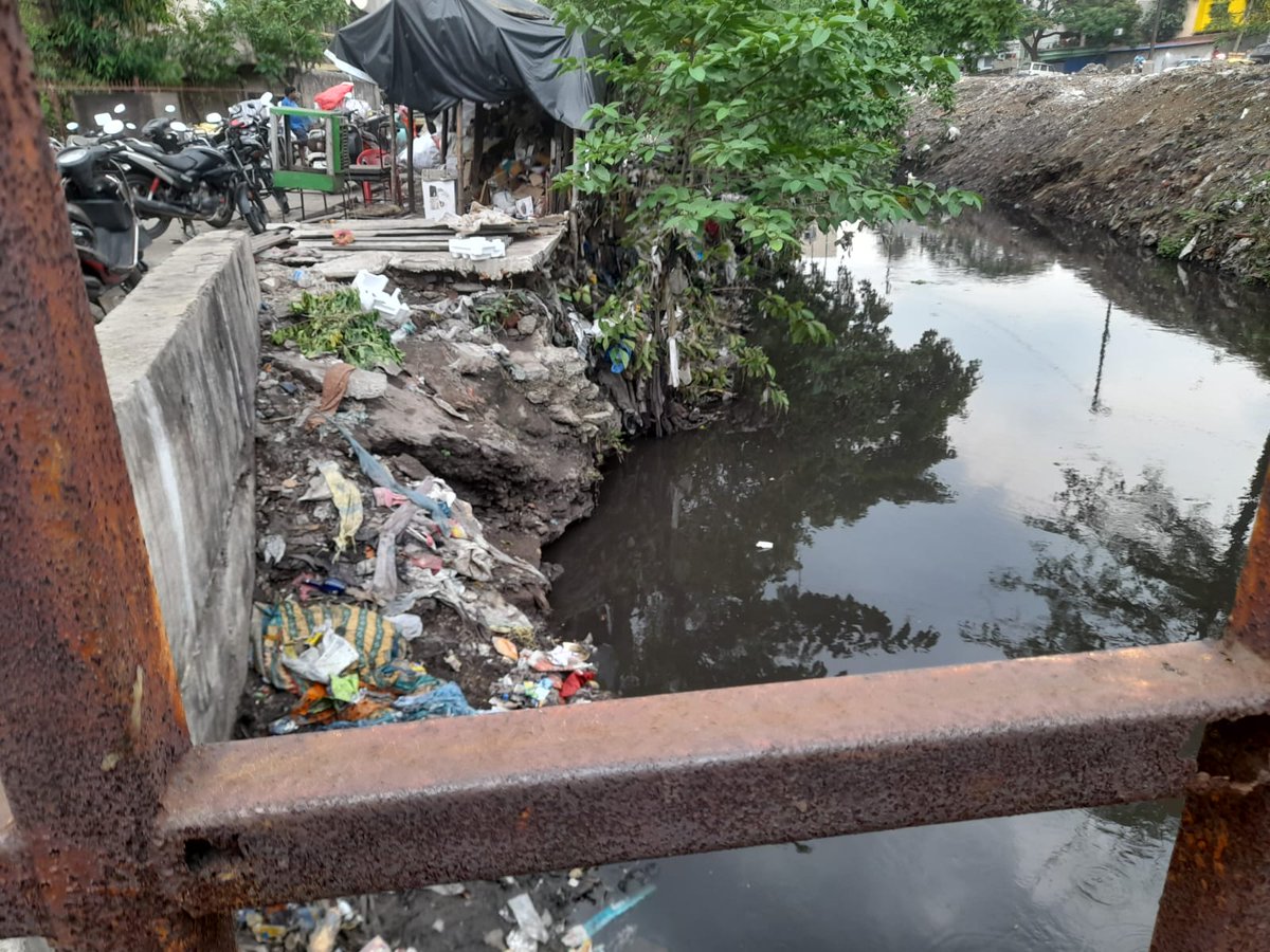 pefofficial1's tweet photo. Scenes of Gangotri Complex slag road sakchi. Every year during rainy season the water level of this drain goes above the bridge which leads to flood in Complex. Solution to this is a block wall to be built as a boundary of this drain to stop the water. 
Rapid action is needed!! https://t.co/IPyExCF5XF