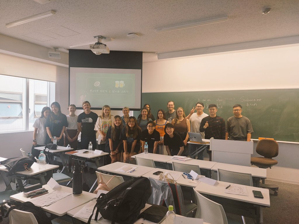 Murdoch_TE's tweet photo. #MUTOU310 students took lessons on Japanese language skills and culture to help them transition to the new environment. @murdochoutbound @HokuseiGakuen https://t.co/FwalMsIxuO