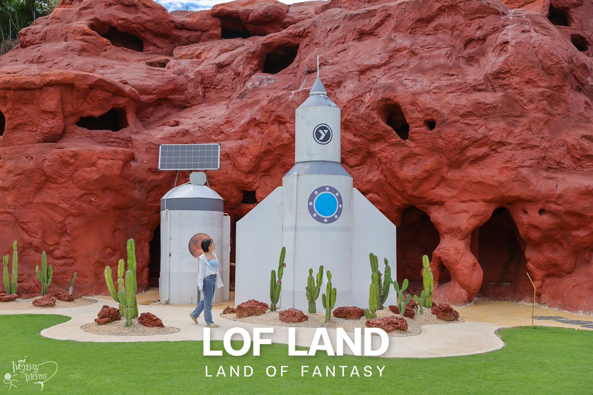 wiang_pai_reuay's tweet image. #คาเฟ่ชลบุรี เปิดวาปสู่ความเวิ้งว้างอันไกลโพ้นนน มิติใหม่ของคาเฟ่สไลต์อวกาศ จำลองดวงดาวทั้ง 3 ได้แก่ Earth 🌍 Moon🌕 Mars🏜 

📍 𝙇𝙊𝙁 𝙇𝘼𝙉𝘿 🛸
@ReviewCafe_TH @Review_Thailand  @ReviewTourThai 

#LOFLAND #แกรนด์แคนยอนชลบุรี #ที่เที่ยวชลบุรี #รีวิวคาเฟ่ #เหวี่ยงไปเรื่อย