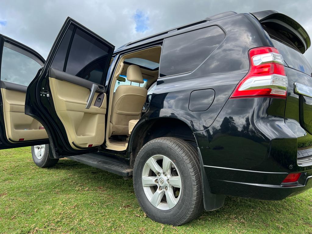 CarhireMetro's tweet photo. incredible opportunity!
📷 Connect with us on social media for more updates and special offers. Follow us on Instagram, Facebook, and Twitter [@MetroCarHireServices].
📷 Choose excellence. Choose Metro Car Hire Services. 
#carhire #nairobicarhire #eldoretcarhire #carrental https://t.co/3RIPkrqaQk
