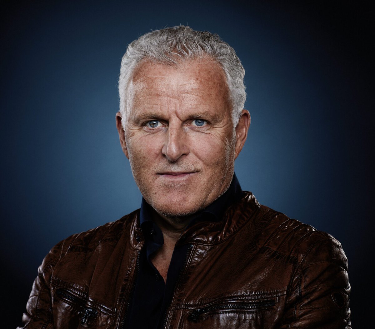 ArjanStoop1's tweet image. Vandaag 2jaar geleden werd deze man neergeschoten en dat vergeten we nooit. #PeterRdeVries