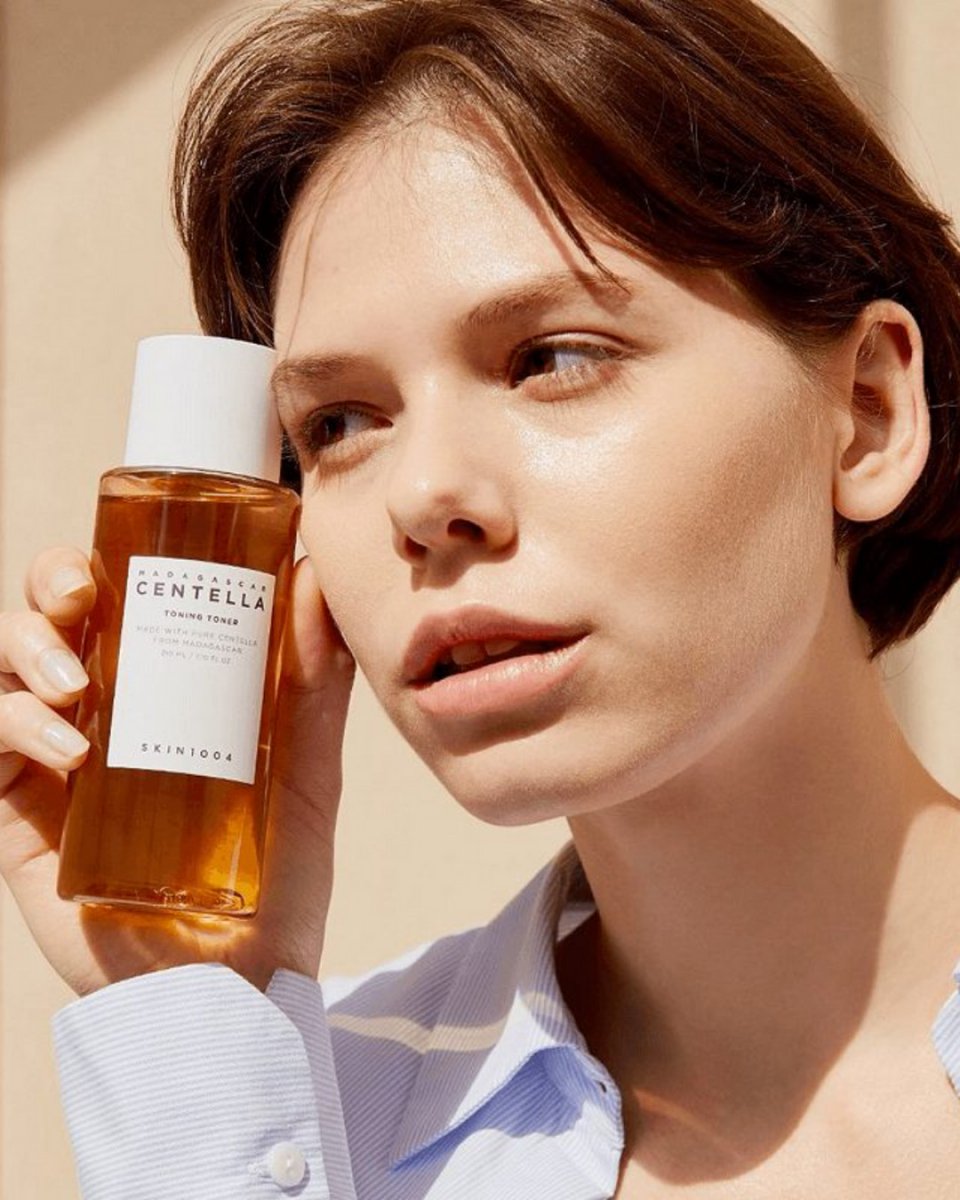 NiashaFrance's tweet photo. PHA + centella + niacinamide = un toner #exfoliant doux pour une peau éclatante. Utilisez les filtres sur notre site pour trouver le meilleur toner pour vous !
https://t.co/4alJgPBkAx
.
#pha #centella #niacinamide #toner #niasha #kbeauty #peau #peauparfaite #selfie https://t.co/zfHn4xq9sa