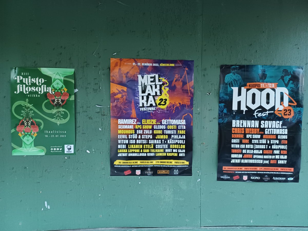 Puistofilosofia's tweet photo. Suomen kesä on festareitten! #Hämeenlinna'ssa on #Mellakkafestival ja #Kuopio'ssa #HoodFest. Meillä #Ikaalinen'ssa on XIII #Puistofilosofia-viikko 18.-22.7.2023. Onko silmiisi jo osunut Puistiksen upea juliste? Sydämellisesti tervetuloa! 😊🙏❤️ https://t.co/9hzPUSqKqo