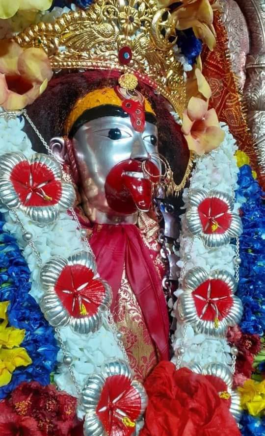 AlmightyMaaTara's tweet photo. प्रबल से प्रबल शत्रु को निस्तेज करने एवं सर्व कष्ट बाधा निवारण के लिए करुणामयी माँ  तारा की साधना से अधिक उपयुक्त कोई साधना नहीं है। 

जय माँ तारा  🕉️  जय परम गुरु बामदेव 

#JaiMaaTara #MaaTara #माँ_तारा #MaaKali  #PoromGuruBamdev #JaiMaaTara #জয়_মা_তাঁরা #Tarapith https://t.co/Cq8YGpKneg