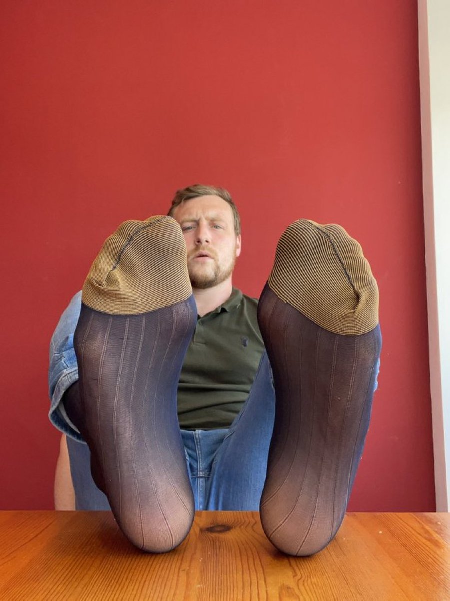 feetxbutts's tweet photo. show appreciation to my sheer socks 🫵🏻 @D90World https://t.co/kDzybD55Jl