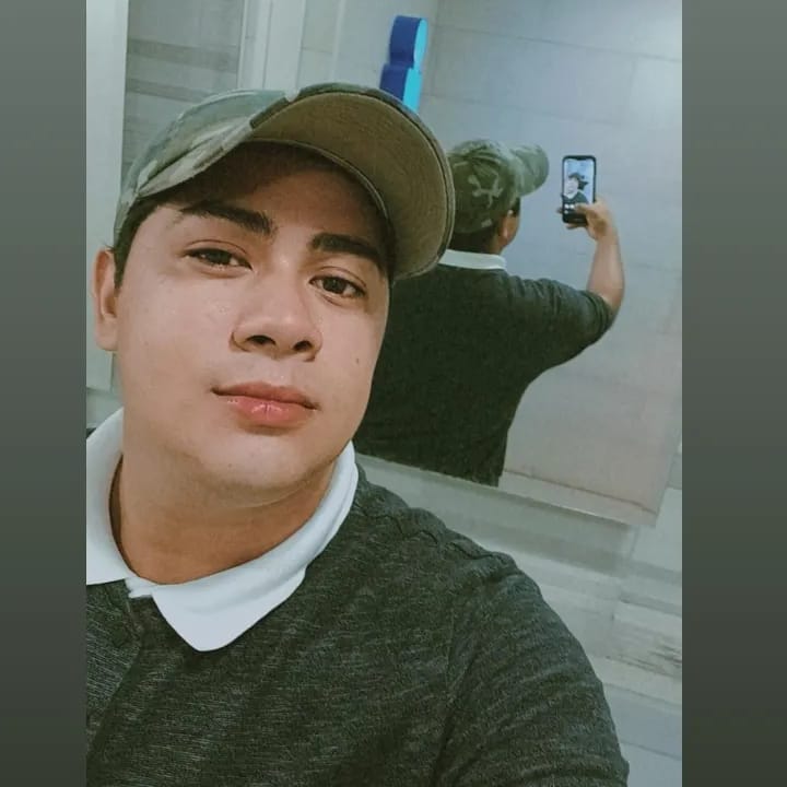 FranderPineda3's tweet photo. ❤️🧡💛💚💙💜 https://t.co/JkALd1EbnY