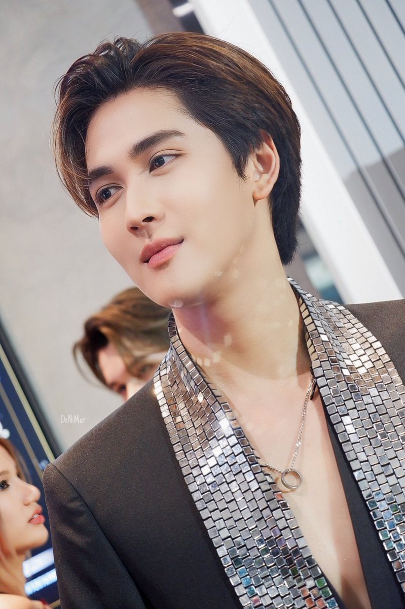 BNimmin's tweet photo. หล่อแบบ25000%
26.04.23
sthprojectlineup2023
#sthprojectlineup2023
#นัสยิ้มจิ้มแก้ม
#BonusElement
#ELEMENTTH https://t.co/2DruCJe7bz