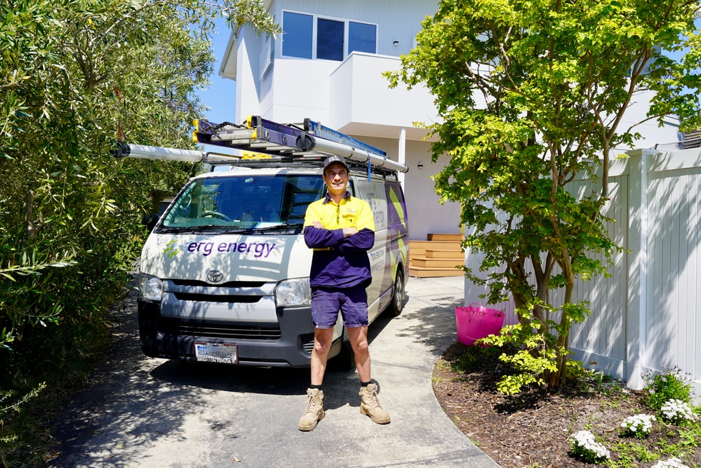 energy_erg's tweet image. Experience Matters: Choose a Local Installer for Your Solar System! ☀️⚡ With over 10 years of expertise, lead installer Brodie and our team at Erg Energy bring unparalleled knowledge to your solar installation. 🏡🌟 #SolarPower #LocalInstaller #ExperienceMatters&quot;