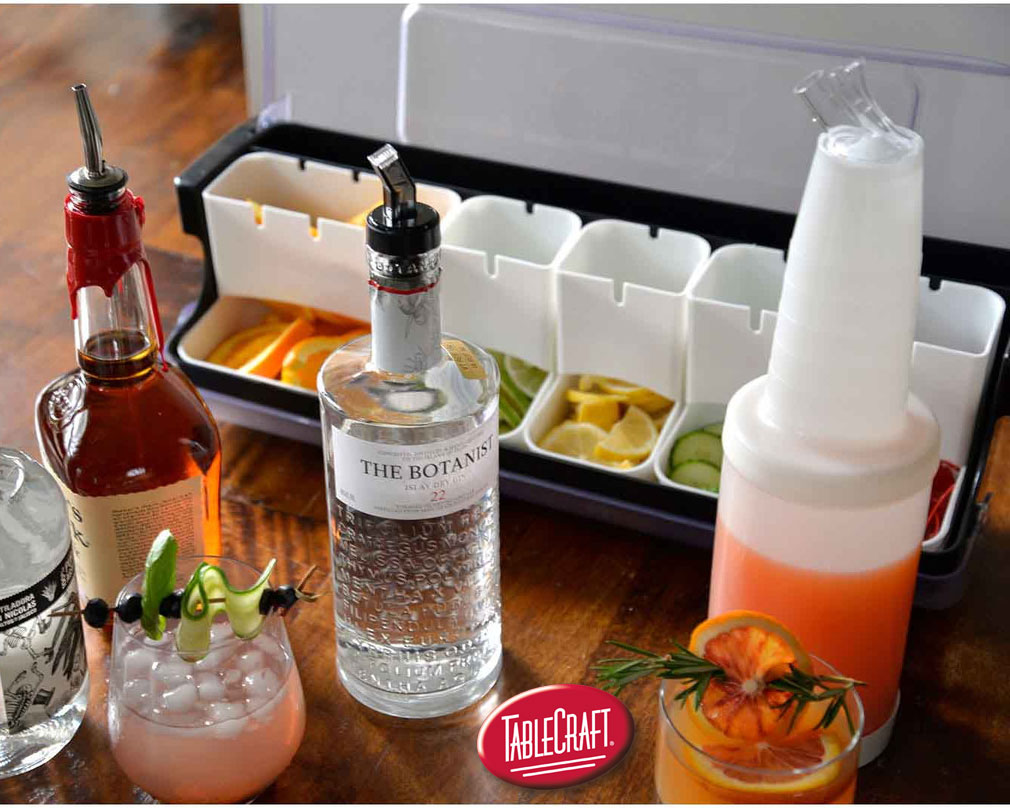 tablecraftEU's tweet image. Our First In First Out Garnish Station (BCD6100) will tidy up the bar area by organizing fresh garnishes and rotating each properly so no food gets wasted. It's stackable, dishwasher safe and lid stays open for easy filling.

#GarnishStation #GarnishHolder #CocktailTools
