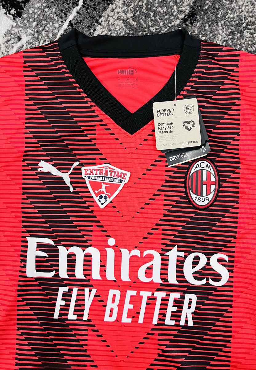 idextratime's tweet photo. Made In Indonesia -> Ekspor ke luar negeri -> Di beli lagi ke Indonesia

Bisa gitu yaa 😌 https://t.co/TImCHM5rpM