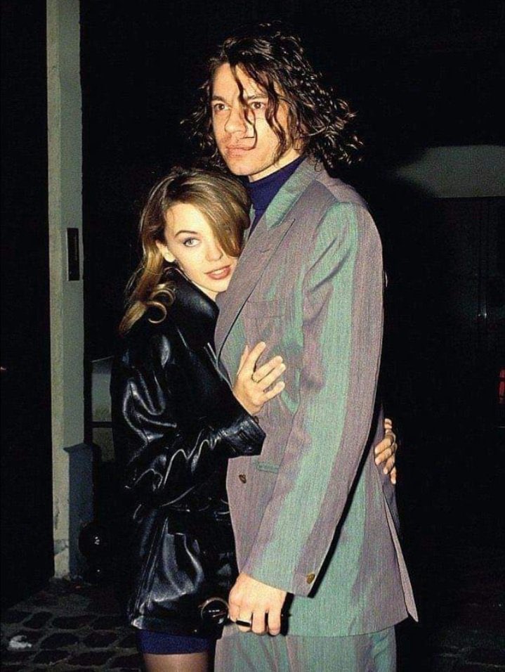 kylie_90s's tweet photo. that’s history https://t.co/Yk3A6p4mCu