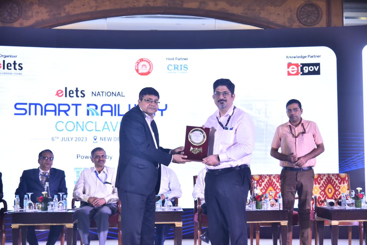 EESL_India's tweet photo. Our @CEO_EESL Mr. Vishal Kapoor delivered a special address at the #EletsSmartRailwayConclave. During his opening remarks today, he shed light on the significance of #EnergyEfficiency and #IoT in enhancing the efficiency &amp; intelligence of Indian Railways. @MinOfPower @egovonline https://t.co/PoNl0EZkpH