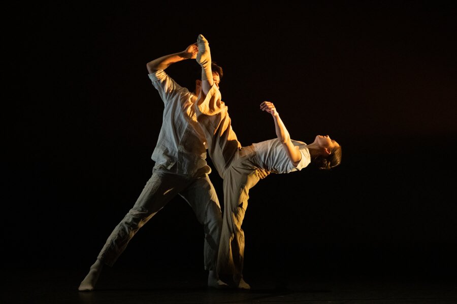 PeterH_LD's tweet photo. Updates to the website:

International Draft Works 2023
Royal Ballet
Linbury Studio

Lighting: Me
Photos: Andrej Uspenski
Copyright ROH 2023

Follow the link for more details: 
https://t.co/mHBgiI2ZiE

#LightingDesign #ballet https://t.co/AZFrS86mHw