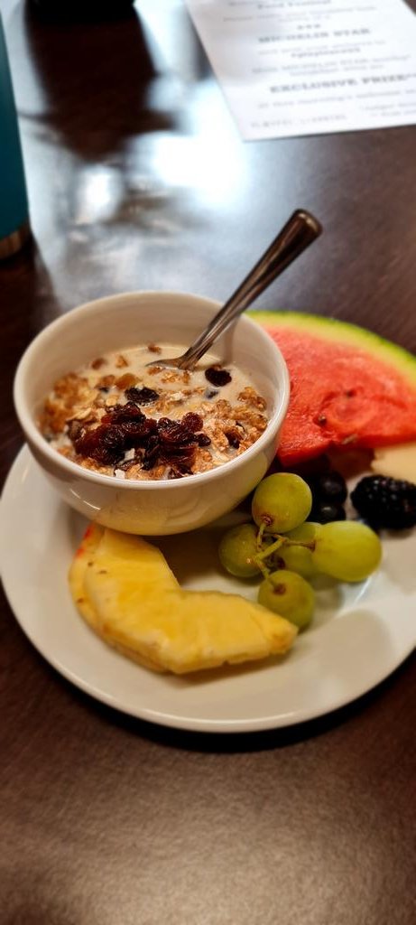 I indulged in a lovely breakfast featuring a vibrant medley of fresh fruits paired with crispy granola cereal, creating a harmonious blend of flavours and textures. A delightful start to your day! #playlearn23