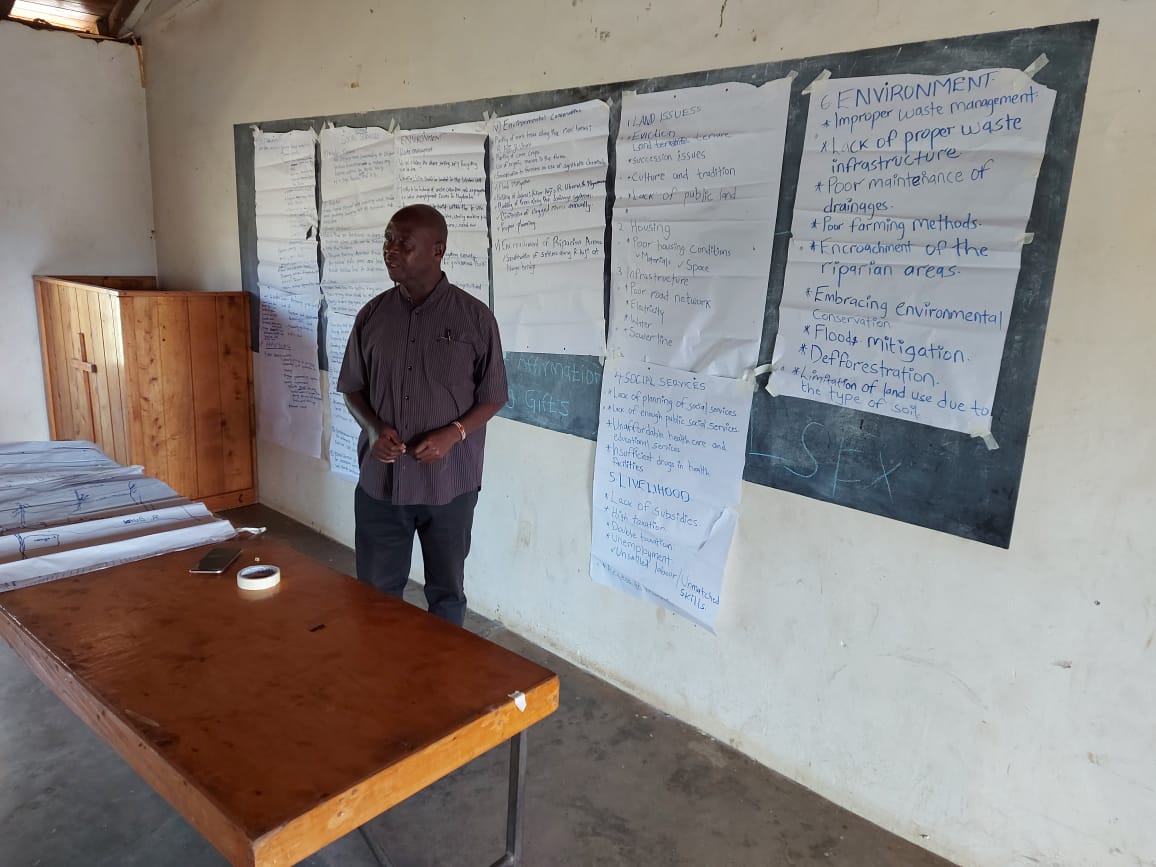 hellen_lum47464's tweet photo. Ongoing community visioning planning on adaptation plans for the vulnerability mapping process on climate change
#adaptationplanning
#communityvisioning
@WeAreVCA
@Wanavijiji_sdi https://t.co/Ht5cKYnysz