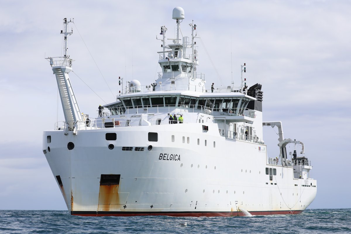 Photo shoot with a cooperating model in Iceland 😉💙