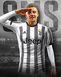 Mikfinoallafine's tweet photo. ๐ขUn centro campo a rombo
โ #Fagioli
โ #rabiot
โ #sms
โ #pogba
Porterebbe la #Juventus ad uno step superiore
Ma il rombo porterebbe all'addio di #chiesa non utile a tutta fascia a meno della volontร del ragazzo
Pensieri? https://t.co/nafjnZog1M