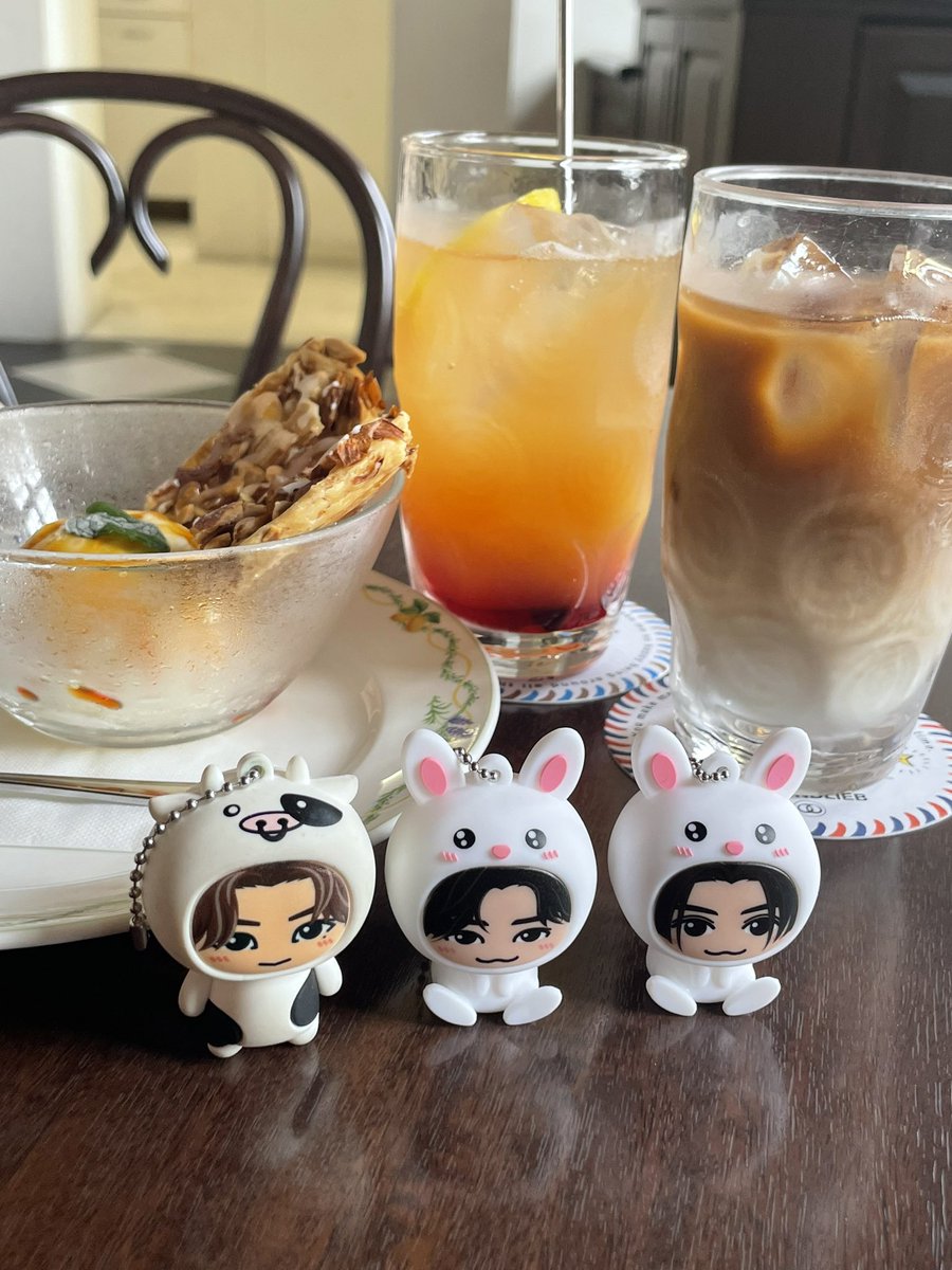 ☕️🍰🧁º·˚₊♡

<a href="/zkaldh/">kana</a> @daikongz