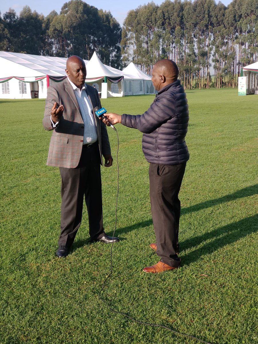 KassFM_Official's tweet photo. PHOTOS: Shadrack Mutai engages Kericho DG Eng. Fred Kirui ahead of the tea reform meeting presided over by DP Rigathi Gachagua. https://t.co/EHnOfy1o6g
