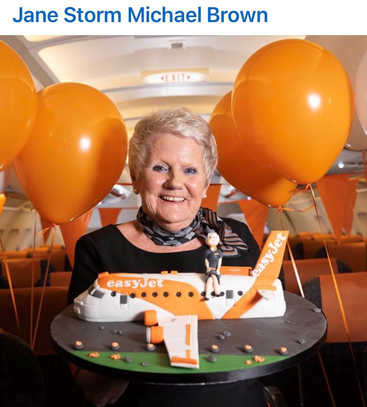 Tripulante de EasyJet cumple 73 años a bordo después de haber entrado a la aerolínea a los 53 años. Casi como en <a href="/Iberia/">Iberia</a> 🤦🏼‍♂️😂 <a href="/Iberia_en/">Iberia_en</a>