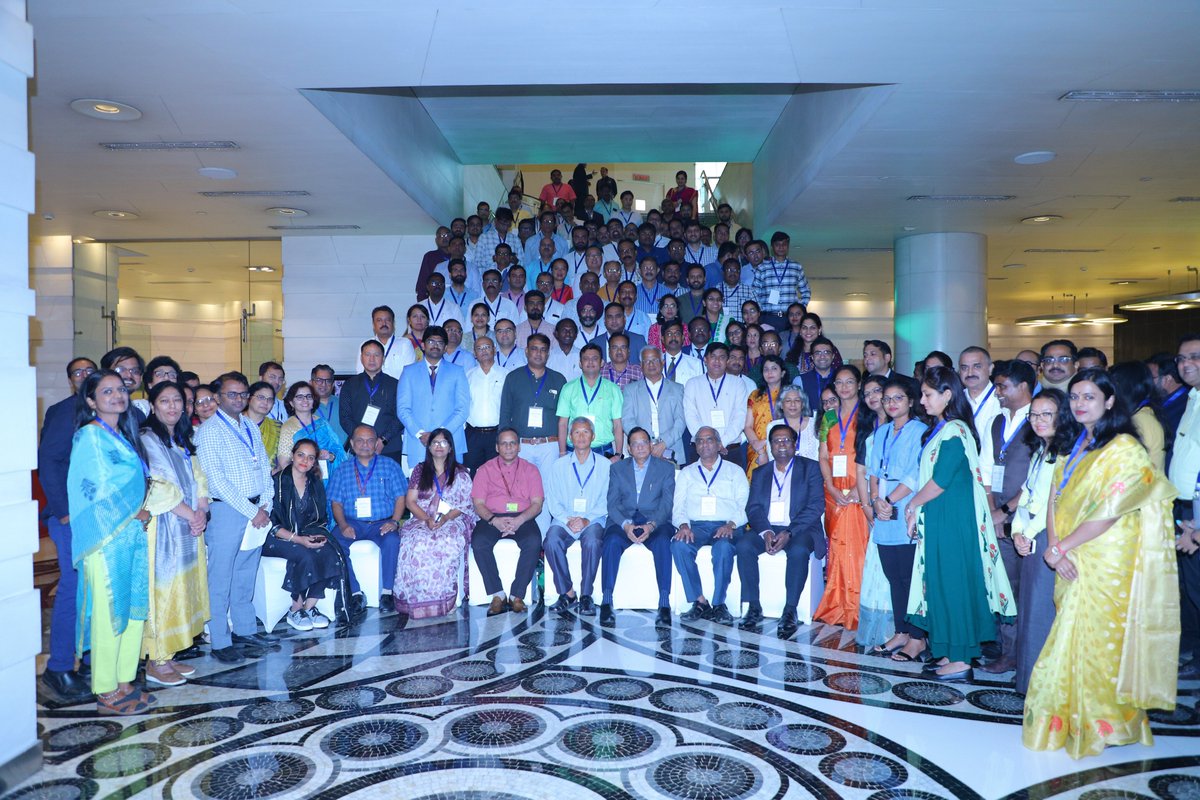 usaidriseindia's tweet photo. Multiple sector representatives from 28 states joined hands to observe #WorldZoonosesDay at the National Conclave "Uniting for #Onehealth" organized by @NCDCMoHFW in partnership with #RISE @DghsIndia  @JhpiegoIndia @VijayPaulraj123 @Somesh_KumR @Vineetvin6 https://t.co/5XoQmWy8MX