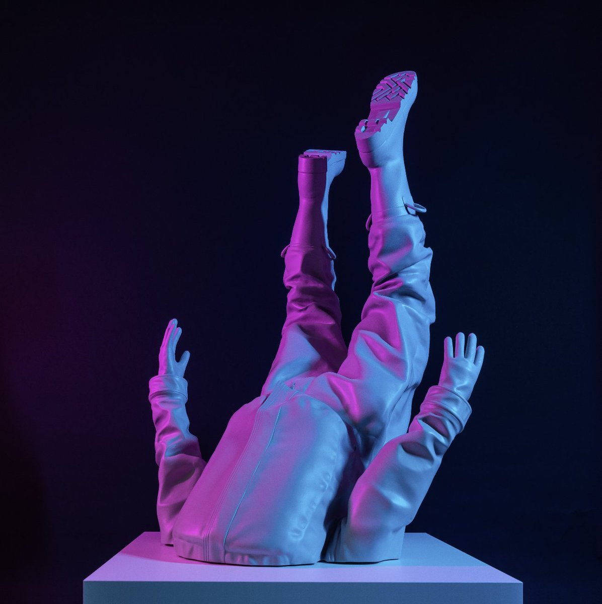 builder3Dprint's tweet image. @Sutosuto, a German based art couple, is using 2 Extreme 1500 PRO units for 3D printing large art sculptures with recycled filaments. Curious how they made the &quot;Dimension Diver&quot;? Stay tuned for a very cool video! #builder3dprinters #sutosuto #3Dprinting #art #sculptures