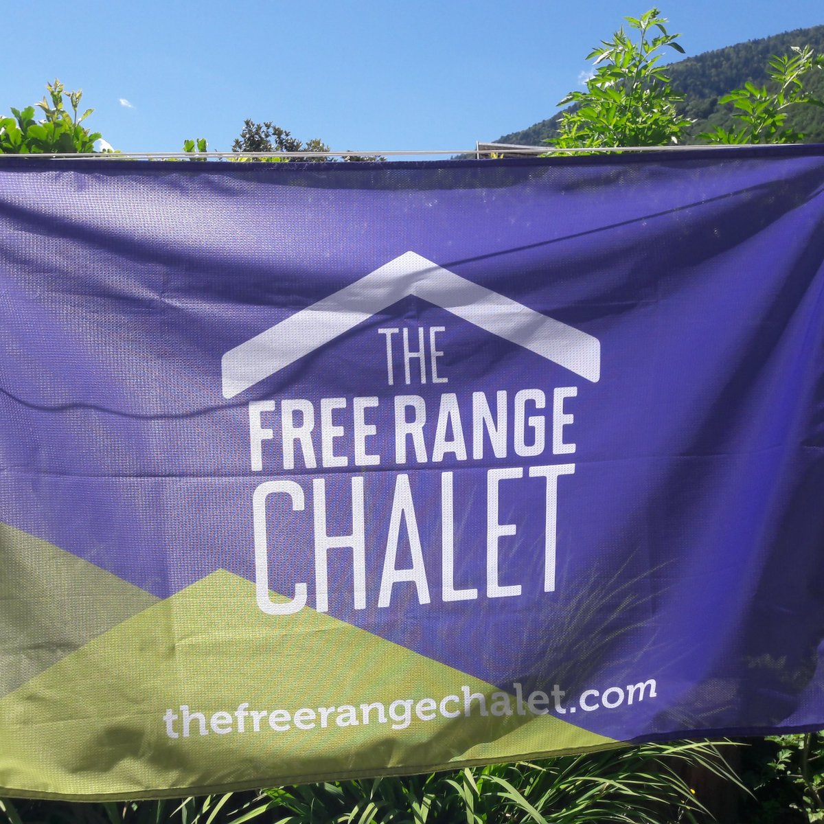 FreeRangeChalet's tweet photo. LE TOUR
Sadly for the first time since we've lived here, we won't be out on the side of the road waving our trusty Free Range Chalet flag at the Riders.
Here's some highlights from previous years though!
#Flag #TeamFreeRange #TourdeFrance2023 #LeTour #Pyrenees #Pyrenees31 https://t.co/AJ1TSzZ6bS