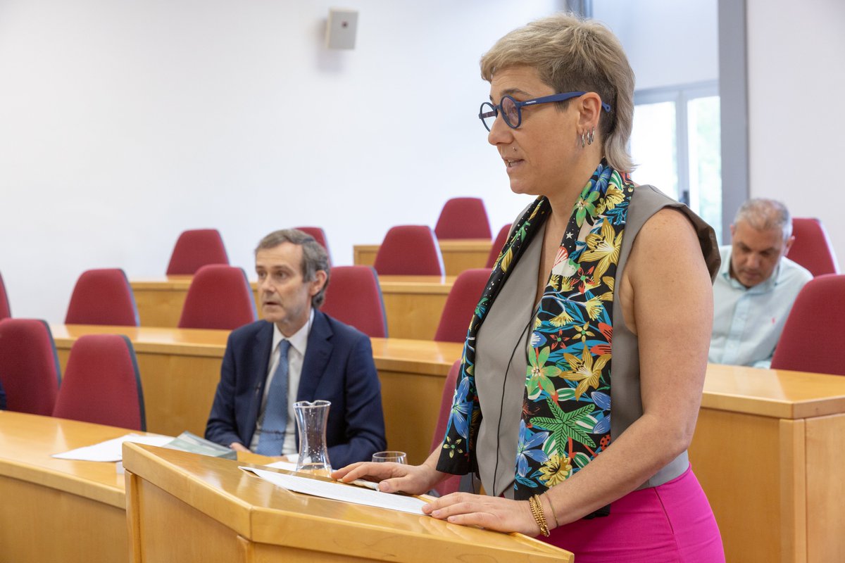 fcomunav's tweet image. 🎓 👏 ¡Nueva doctora por @Fcomunav! Julieta Keldjian ha defendido su tesis doctoral “El cine doméstico y amateur: archivo, medio y modos”. Dirigida por Efrén Cuevas (@efren_cuevas). ¡Enhorabuena!