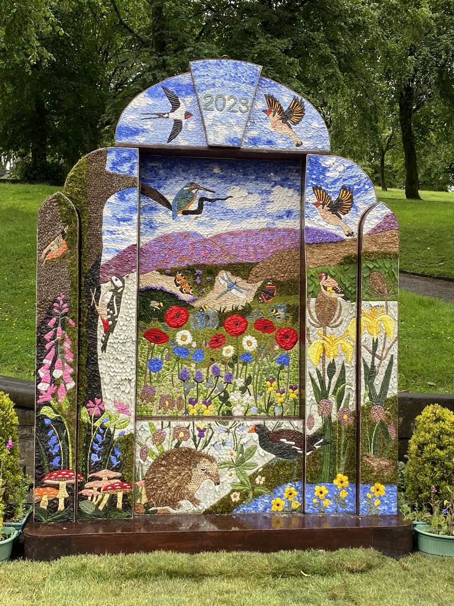 Good morning all! A photograph of St Ann’s well in Buxton from our Monday day excursion🚌 Very impressive 👍 @VisitBuxton #WellDressing