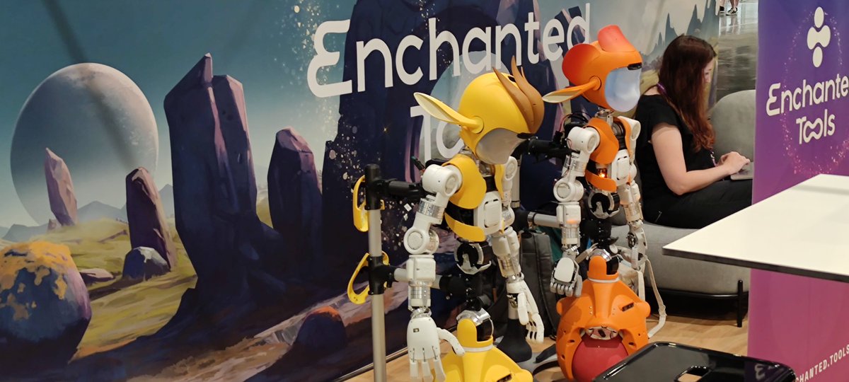 DUPUYFrdric1's tweet photo. Début de journée à la @RoboCup2023 ! Ateliers @reseau_canope et @supercodeurs autour de défis @ThymioII. Et surtout, découverte de la robotique en grand ! @adelinebenezet @ChrisLefrais https://t.co/ootyW0u6z9