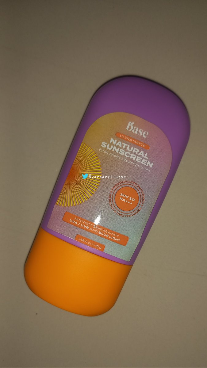 varaarylinzar's tweet photo. Rekomendasiin Sunscreen yang finishnya matte, no whitecast dan ringan banget.
Cocok untuk yang punya kulit berminyak, sensitif dan berjerawat ๐
โก BASE Ultra Matte Natural Sunscreen SPF 50+++ @itsmybase
#BaseSunscreen #ReviewItsmybase #Itsmybase #SkincareVegan https://t.co/P7uqPpYhIe