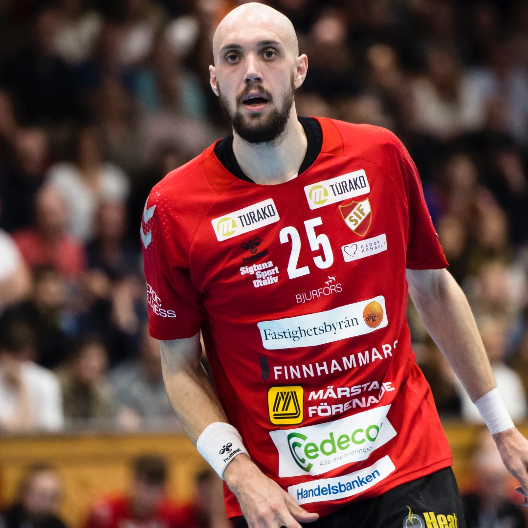 SvenskHandboll's tweet photo. Söndag den 13 augusti inleds gruppspelet i ATG Svenska cupen 2023/2024. Premiärmatchen spelas i Boden mellan Bodens BK och Skånela IF (herr).

Redan nu finns ATG:s vinnarodds för hela cupen.👇

Damernas tävling: https://t.co/QRVLR76x6H

Herrarnas tävling: https://t.co/TZNkTjeINl https://t.co/sMjQblqn8c