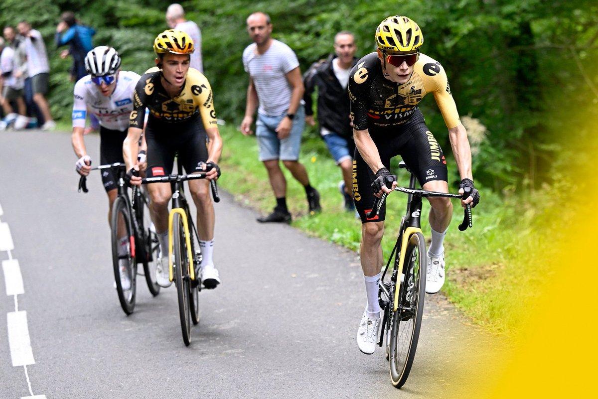 I går var en af de etaper, der kommer til at definere dette års Tour de France. Det handler Hjertets Bjerge fra <a href="/weekendavisen/">Weekendavisen</a> om i dag. 

weekendavisen.dk/kultur/det-foe…